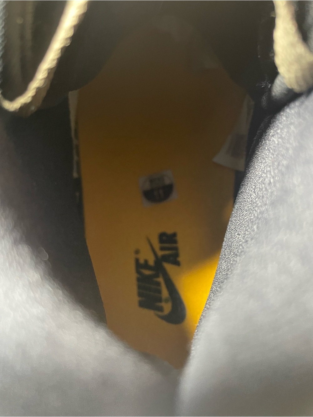 Jordan 1 Retro High Jordan 1 Retro High OG 🚖 Taxi 🚖 11M - Picture 10 of 16